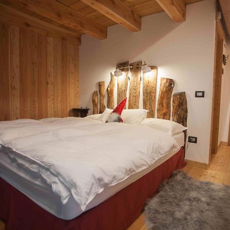 Nuit A Pleiney Bed and Breakfast Saint-Rhemy-En-Bosses Buitenkant foto