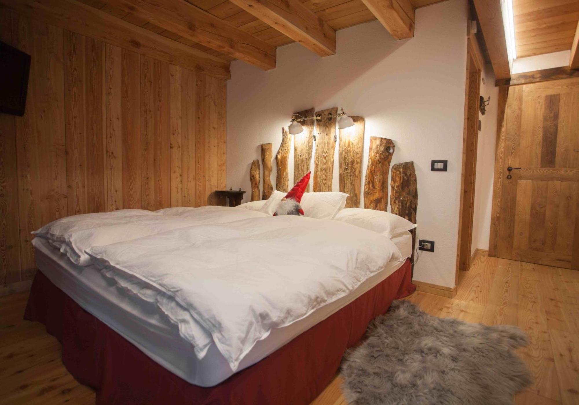 Nuit A Pleiney Bed and Breakfast Saint-Rhemy-En-Bosses Buitenkant foto
